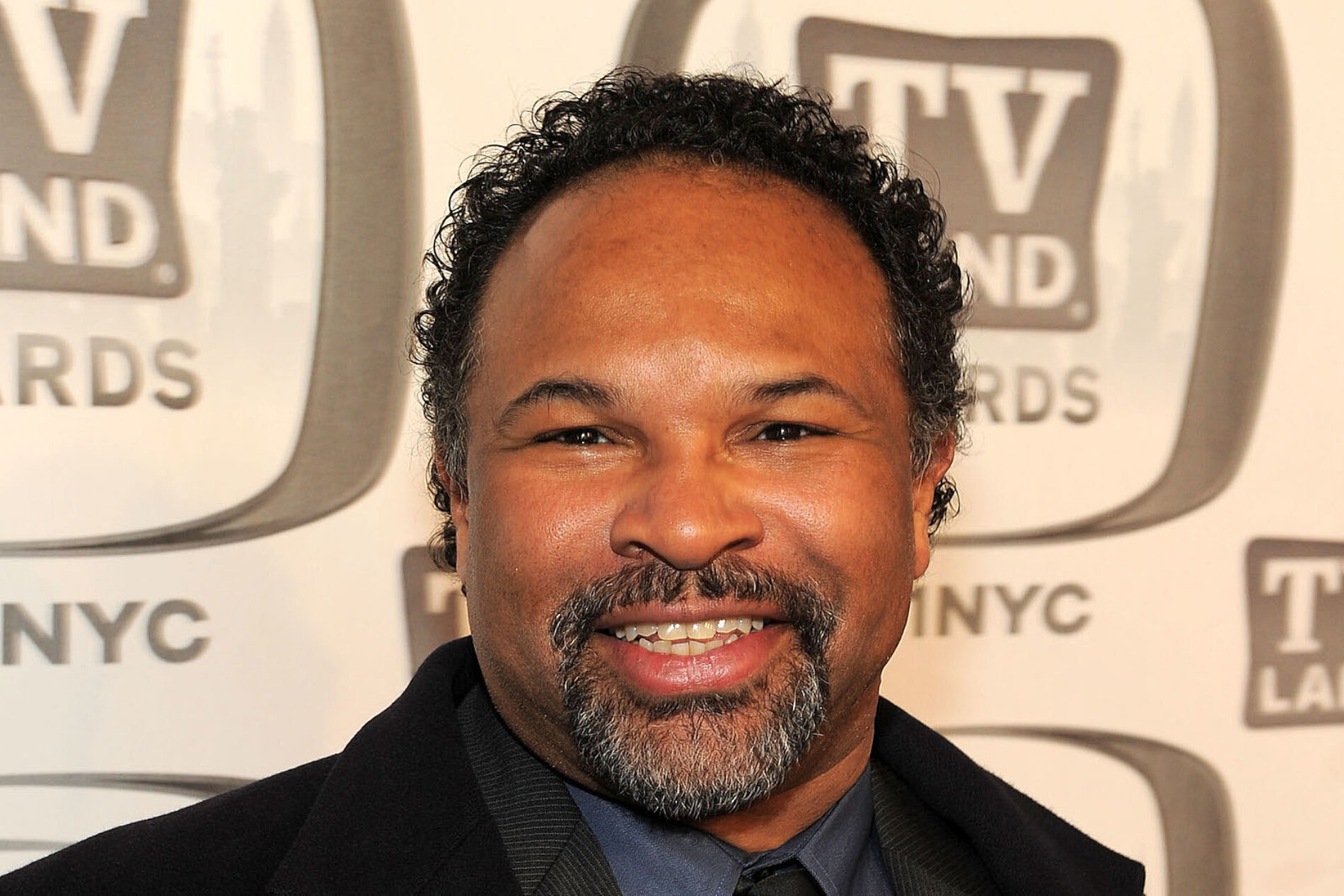 Geoffrey Owens Speaks Out After Trader Joe’s Pictures Go Viral