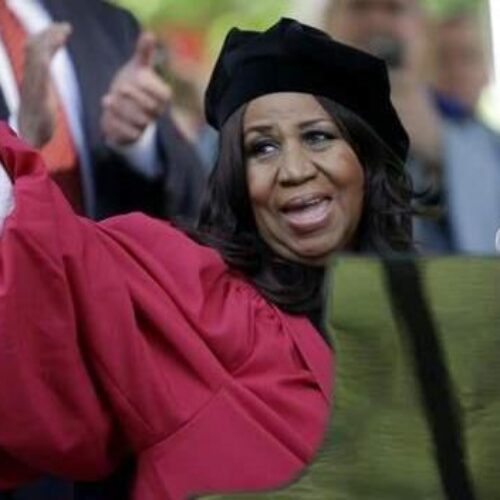 Aretha Franklin Could possibly get Royal Send off Fit for the Queen: Bill Clinton, Smokey Robinson, Clive Davis, Cicely Tyson Among Funeral Speakers