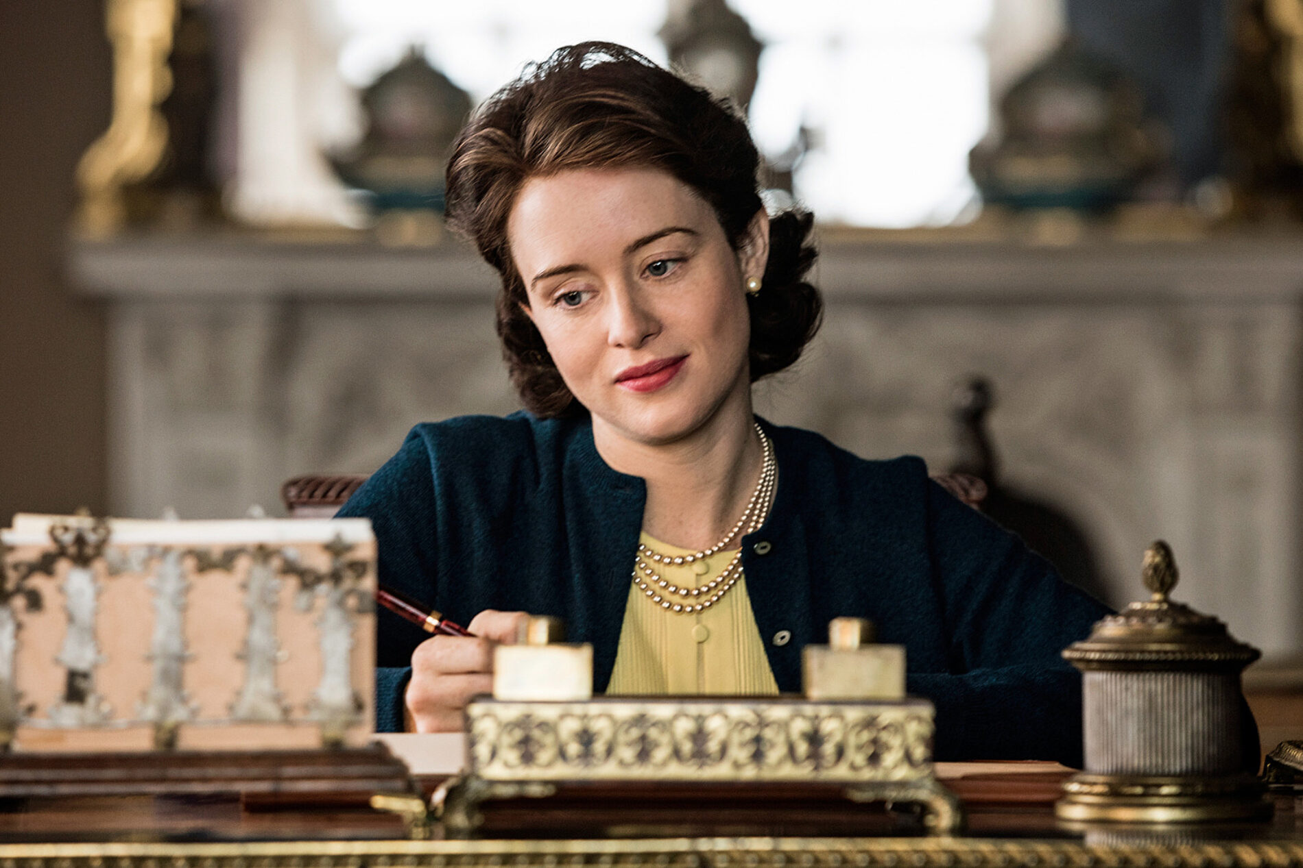 Claire Foy Wins Best Lead Actress inside a Drama at 2018 Emmys